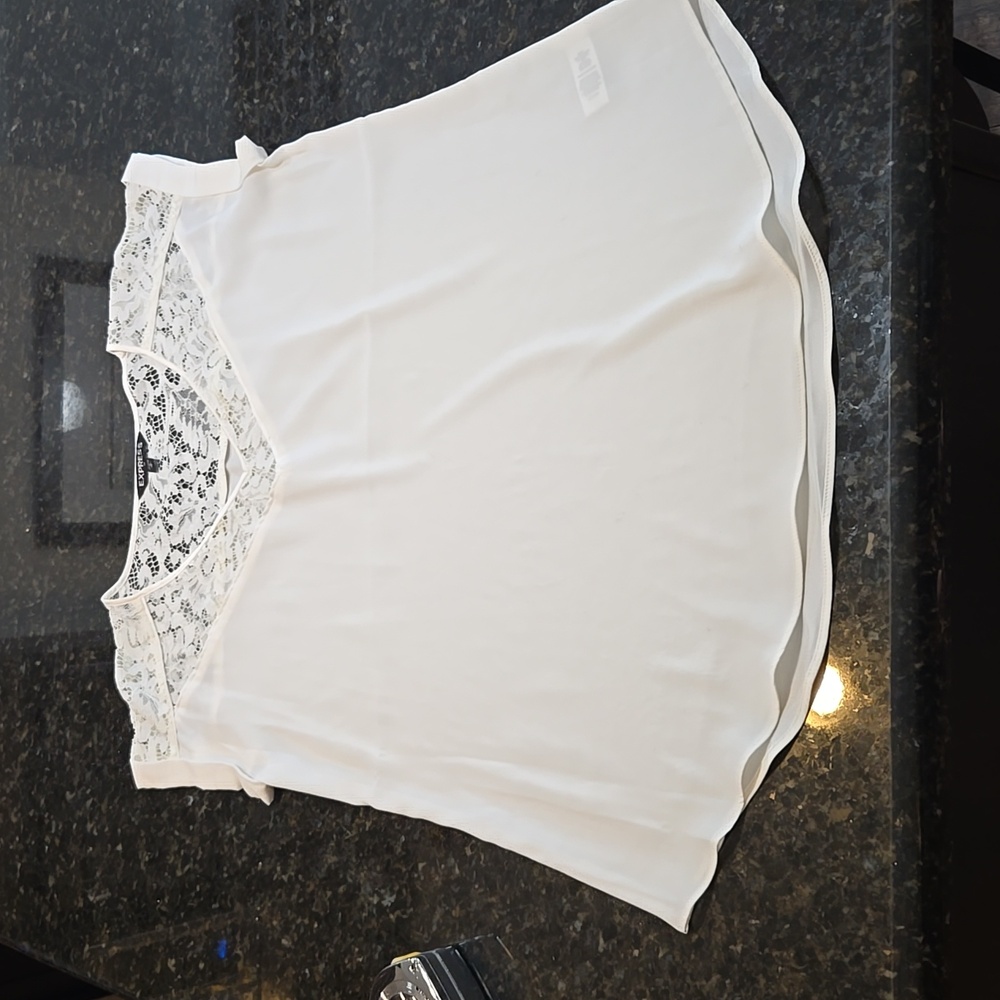 Express vneck top